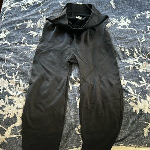 Blanqi Everyday Maternity Belly Support Leggings in Black in Large